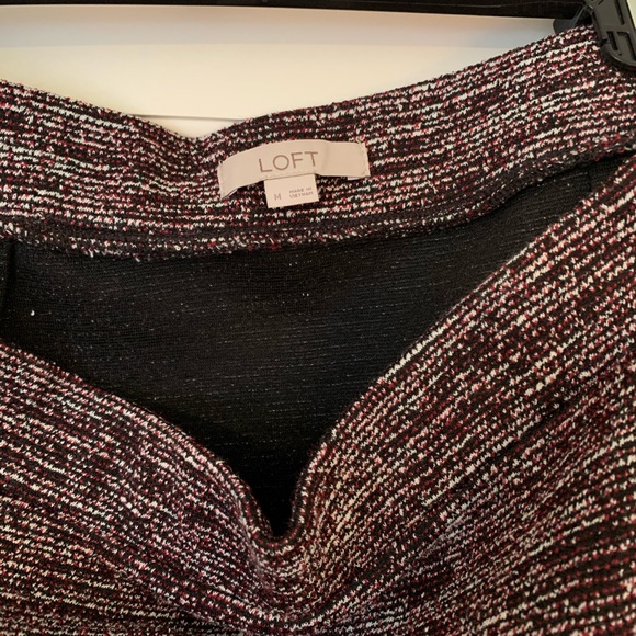 Black, red, white work skirt - Picture 3 of 3